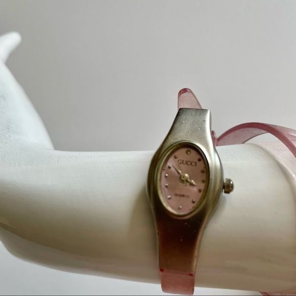 Gucci Watch with Extra Long Silicone Strap main image 7